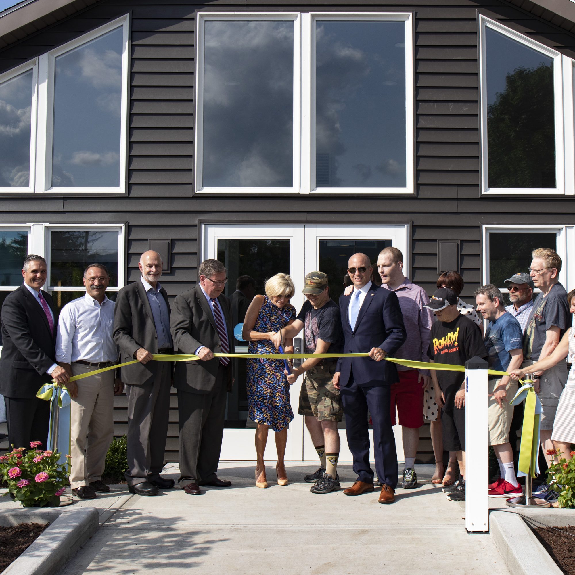 2019.ClinicRibbonCutting.Event_118 Ribbon Cutting at the Wellness Clinic at Springbrook
